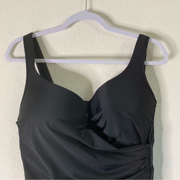 Miraclesuit Womens black escape one piece swimsuit 18 NWT - Picture 4 of 11